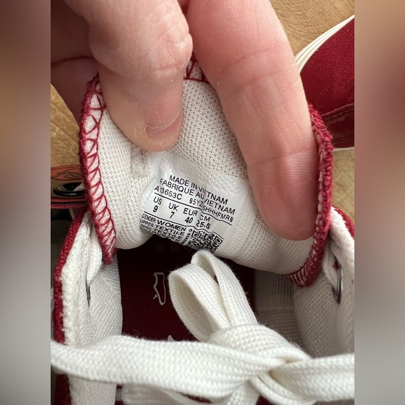 New CONVERSE Chuck Taylor All Star Lift Platform Hearts Size 9 Womens - Picture 7 of 13